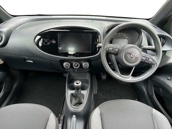 Used Toyota Aygo X 2025 for sale - 76225058: Photo 8