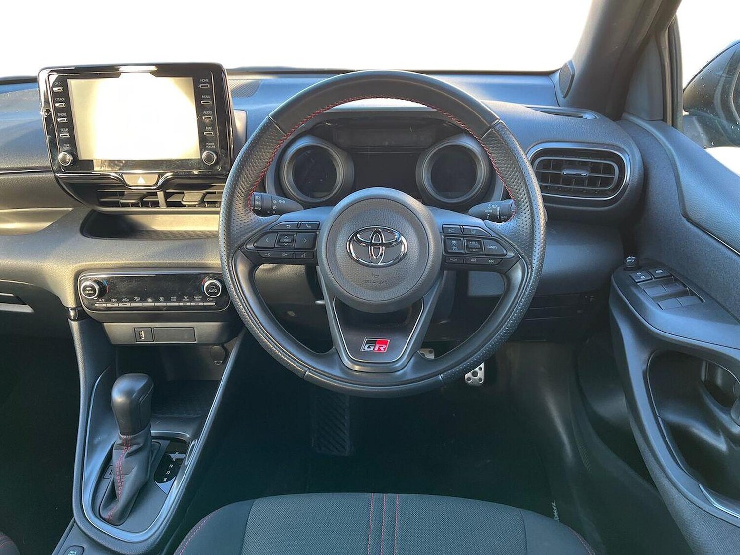 Used Toyota Yaris 2023 for sale - 76963492: Photo 10