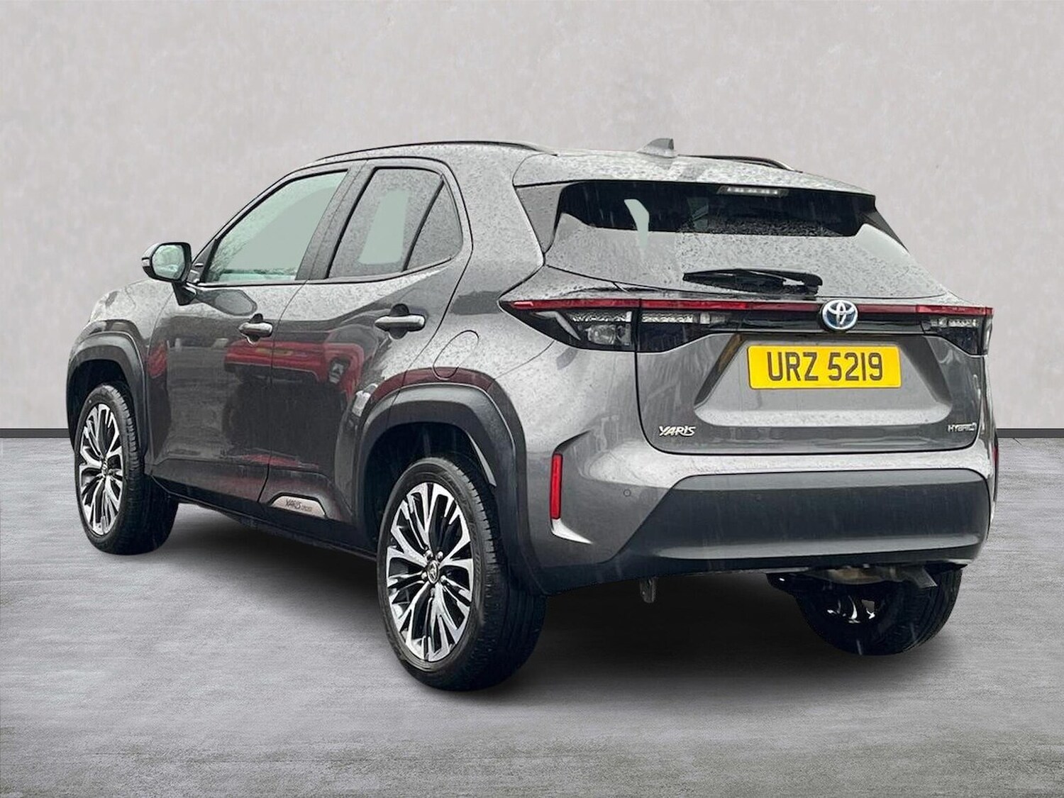 Used Toyota Yaris Cross 2023 for sale - 76532468: Photo 2