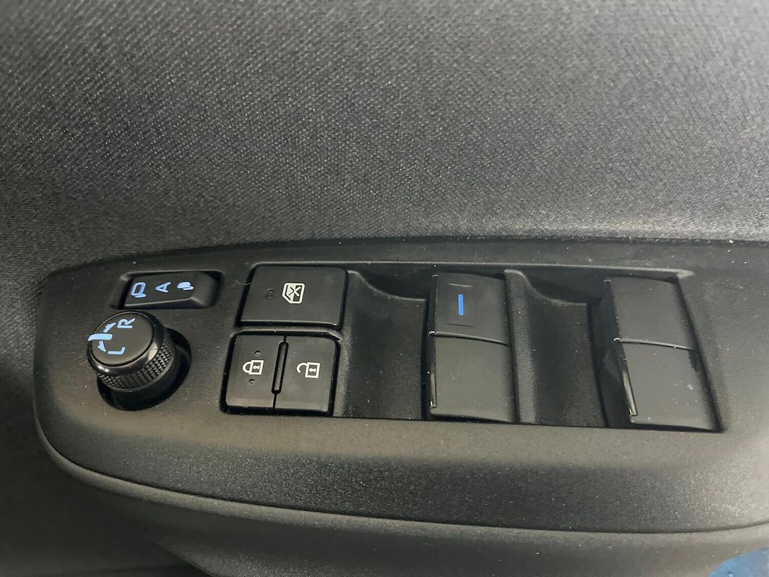 Used Toyota Yaris Cross 2023 for sale - 76532468: Photo 21