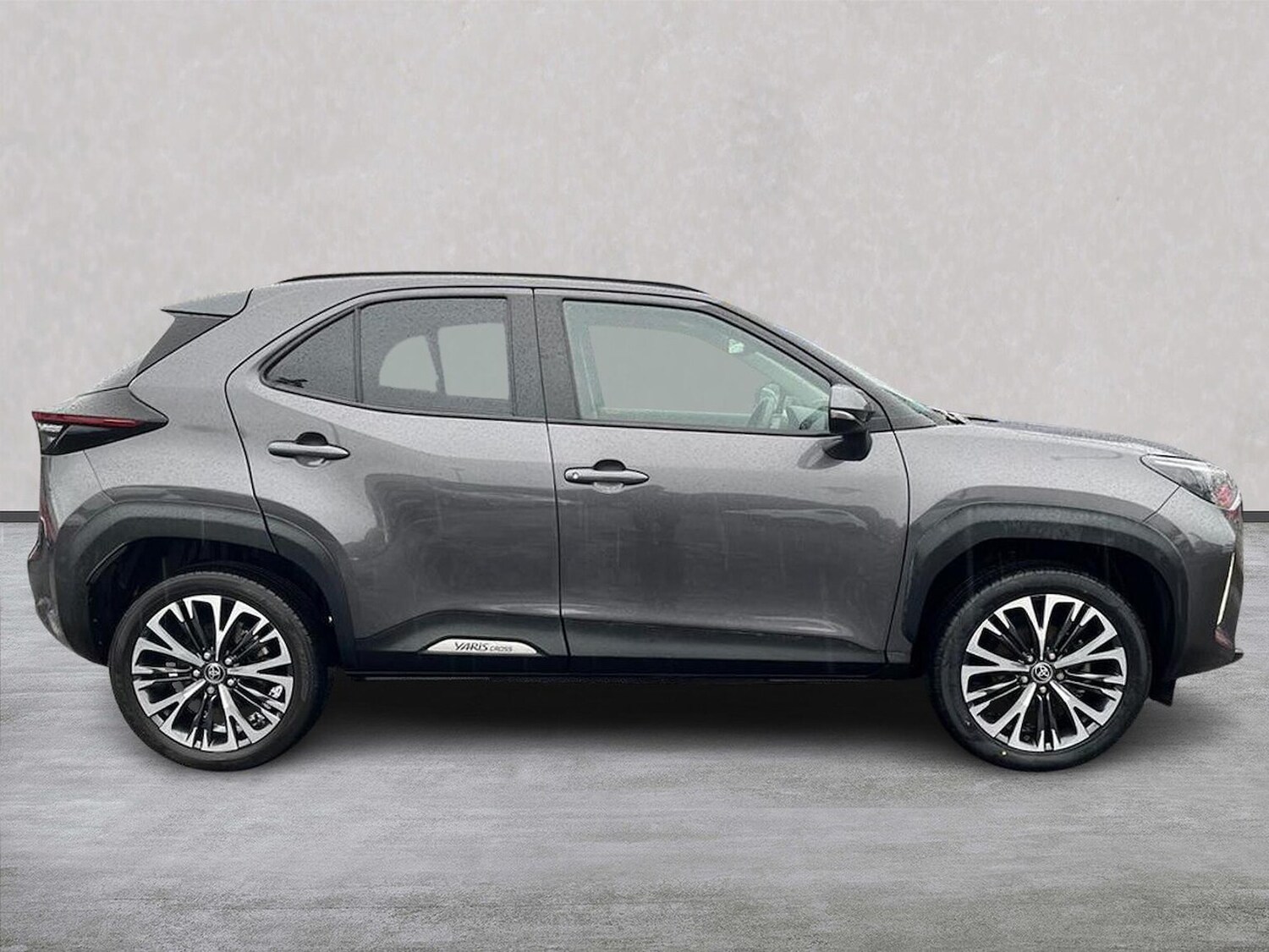 Used Toyota Yaris Cross 2023 for sale - 76532468: Photo 3