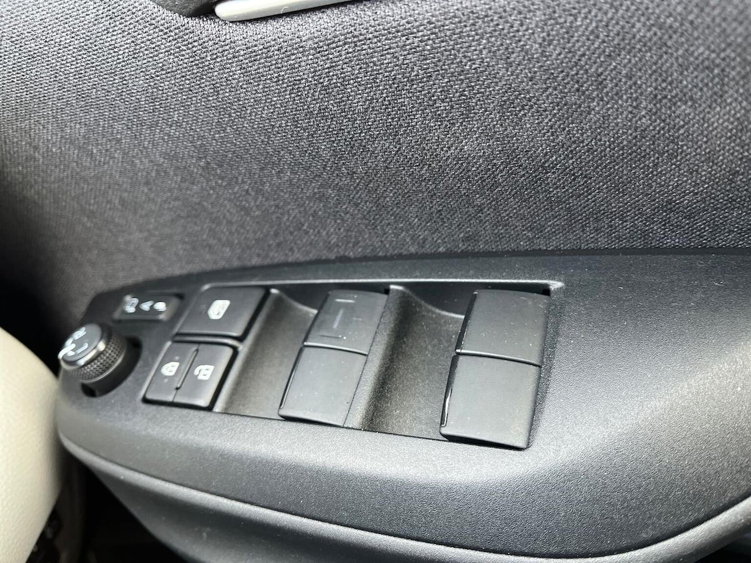 Used Toyota Yaris 2023 for sale - 78192995: Photo 23