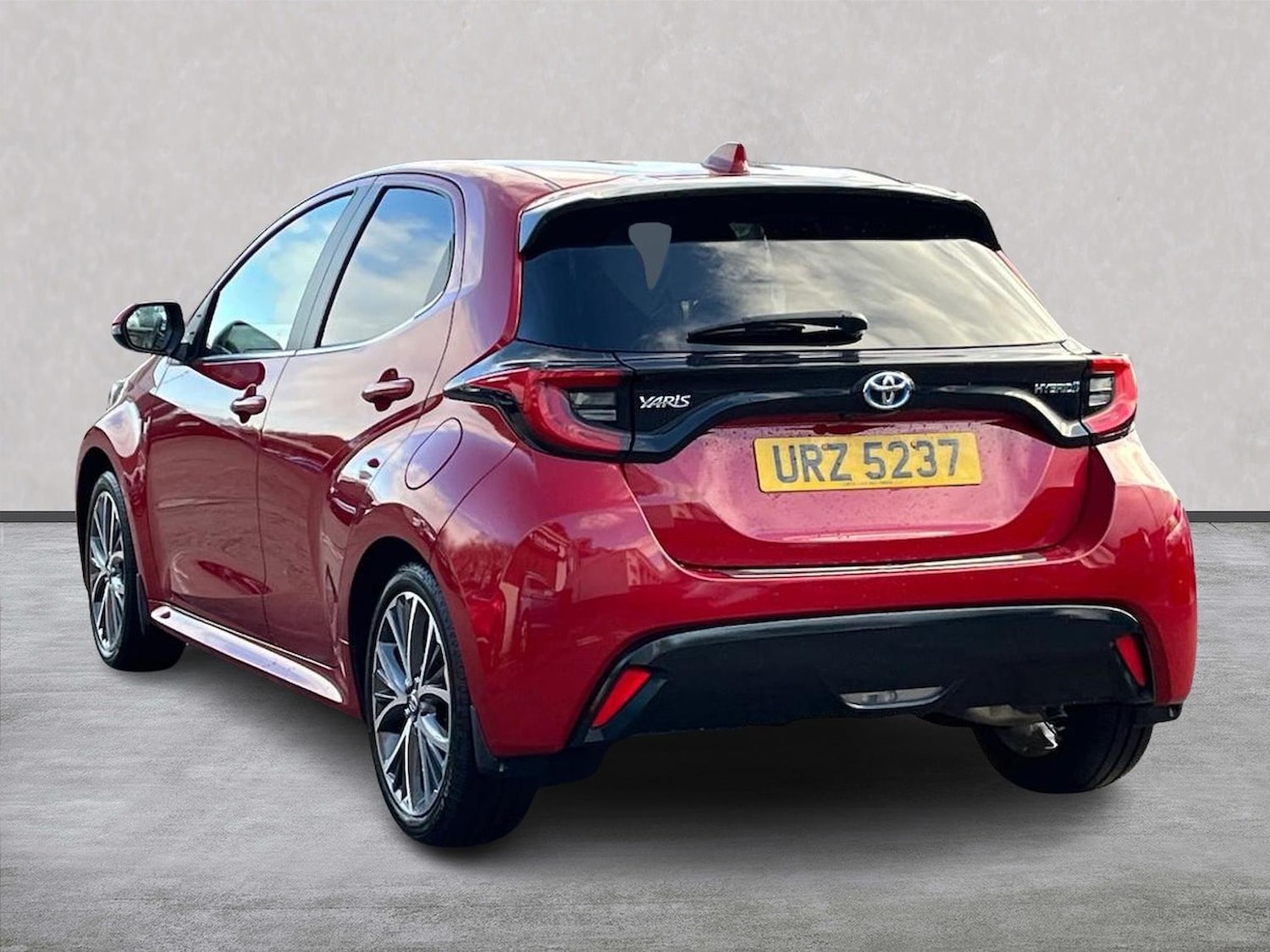 Used Toyota Yaris 2023 for sale - 78192995: Photo 4