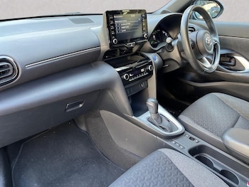 Used Toyota Yaris Cross 2022 for sale - 78342181: Photo