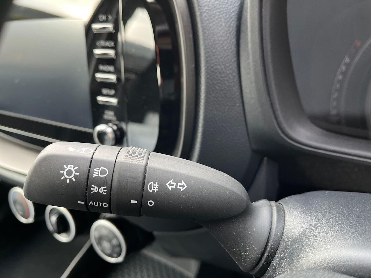 Used Toyota Aygo X 2023 for sale - 76532474: Photo 28