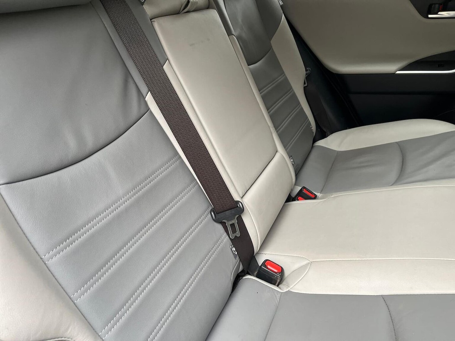 Used Toyota RAV4 2019 for sale - 78193075: Photo 18