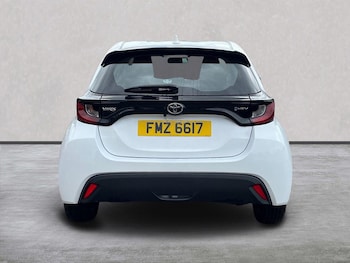 Used Toyota Yaris 2024 for sale - 79262513: Photo