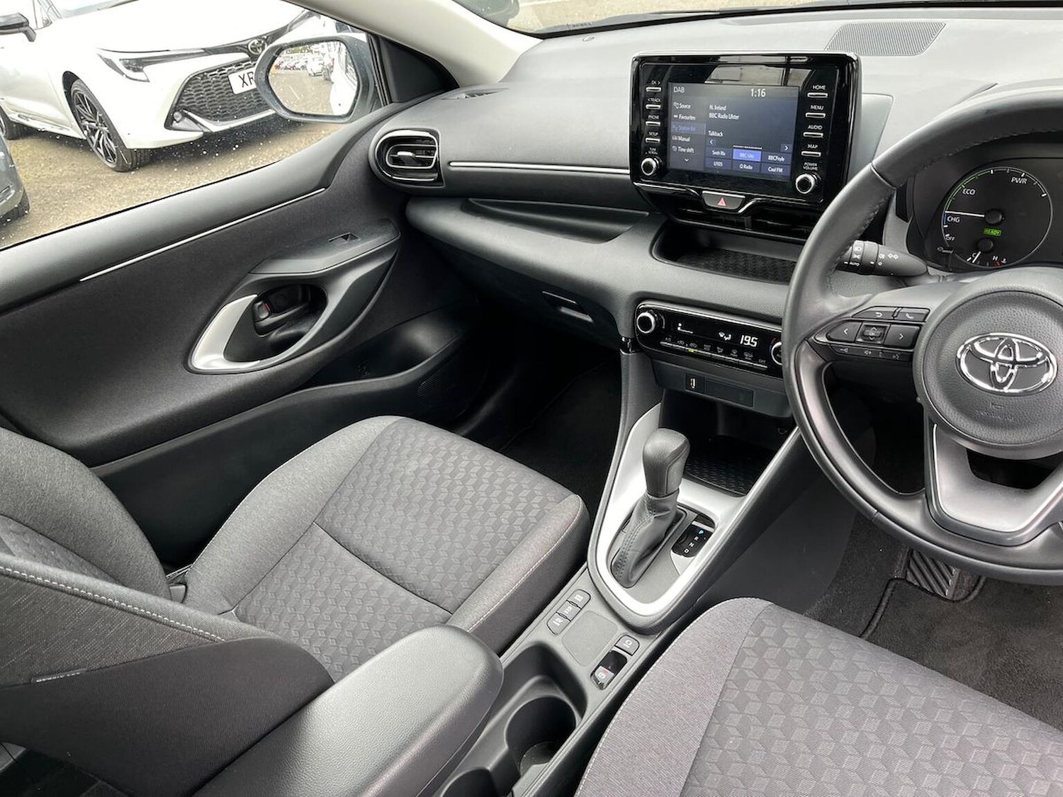 Used Toyota Yaris 2023 for sale - 76129053: Photo 13