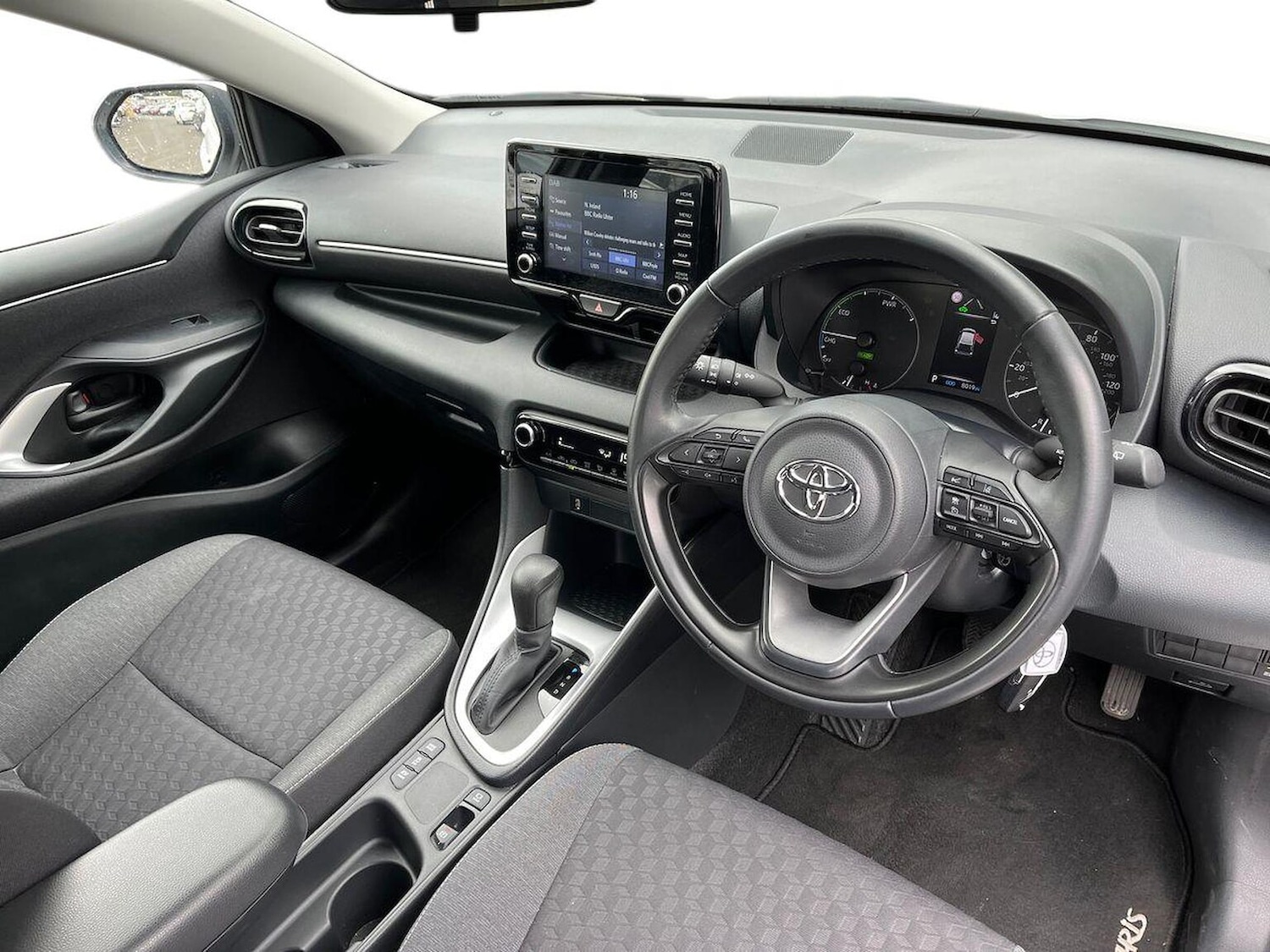 Used Toyota Yaris 2023 for sale - 76129053: Photo 15