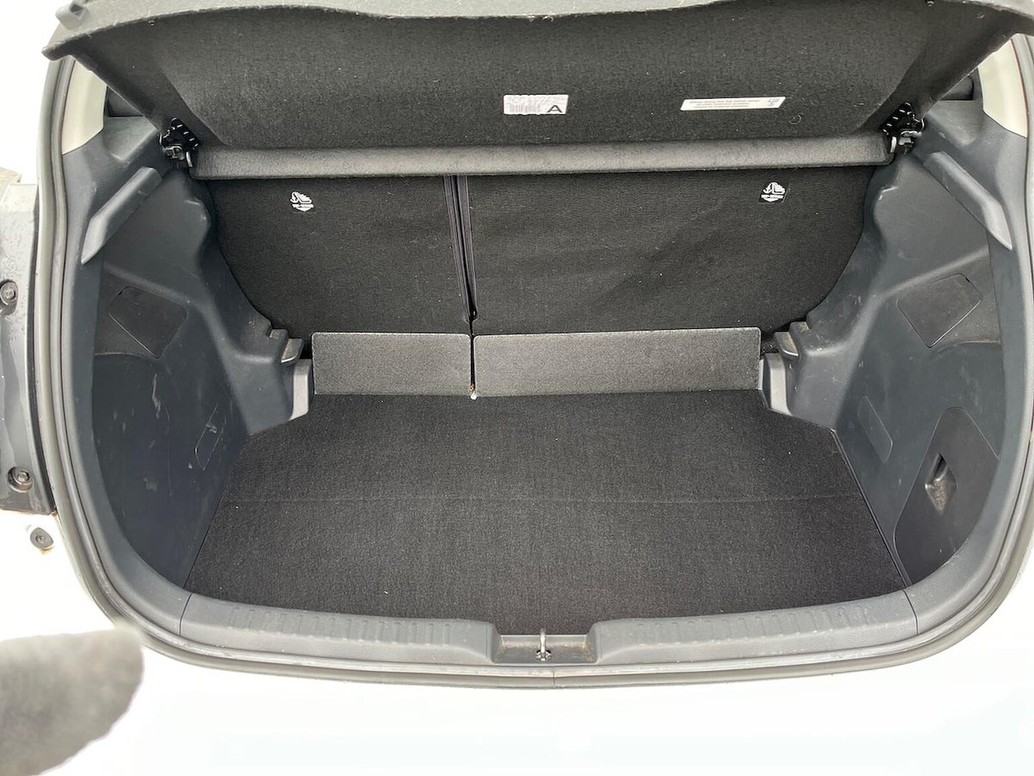 Used Toyota Yaris 2023 for sale - 76129053: Photo 17