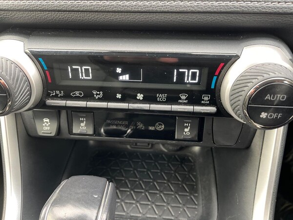 Used Toyota RAV4 2020 for sale - 76198356: Photo 12