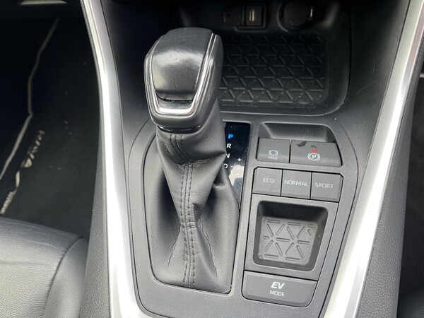 Used Toyota RAV4 2020 for sale - 76198356: Photo 13