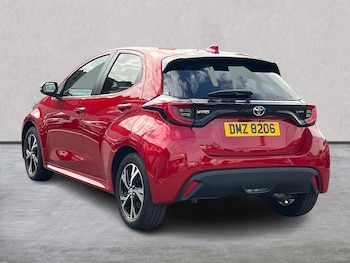 Used Toyota Yaris 2024 for sale - 79335473: Photo