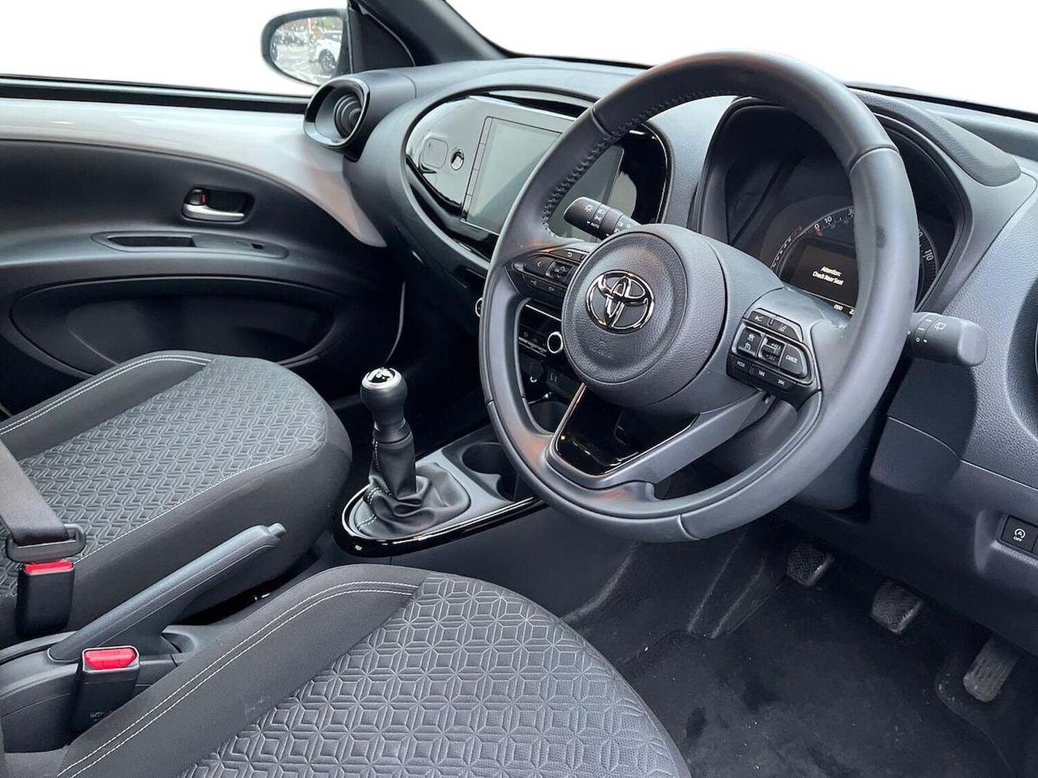 Used Toyota Aygo X 2024 for sale - 77802125: Photo 15