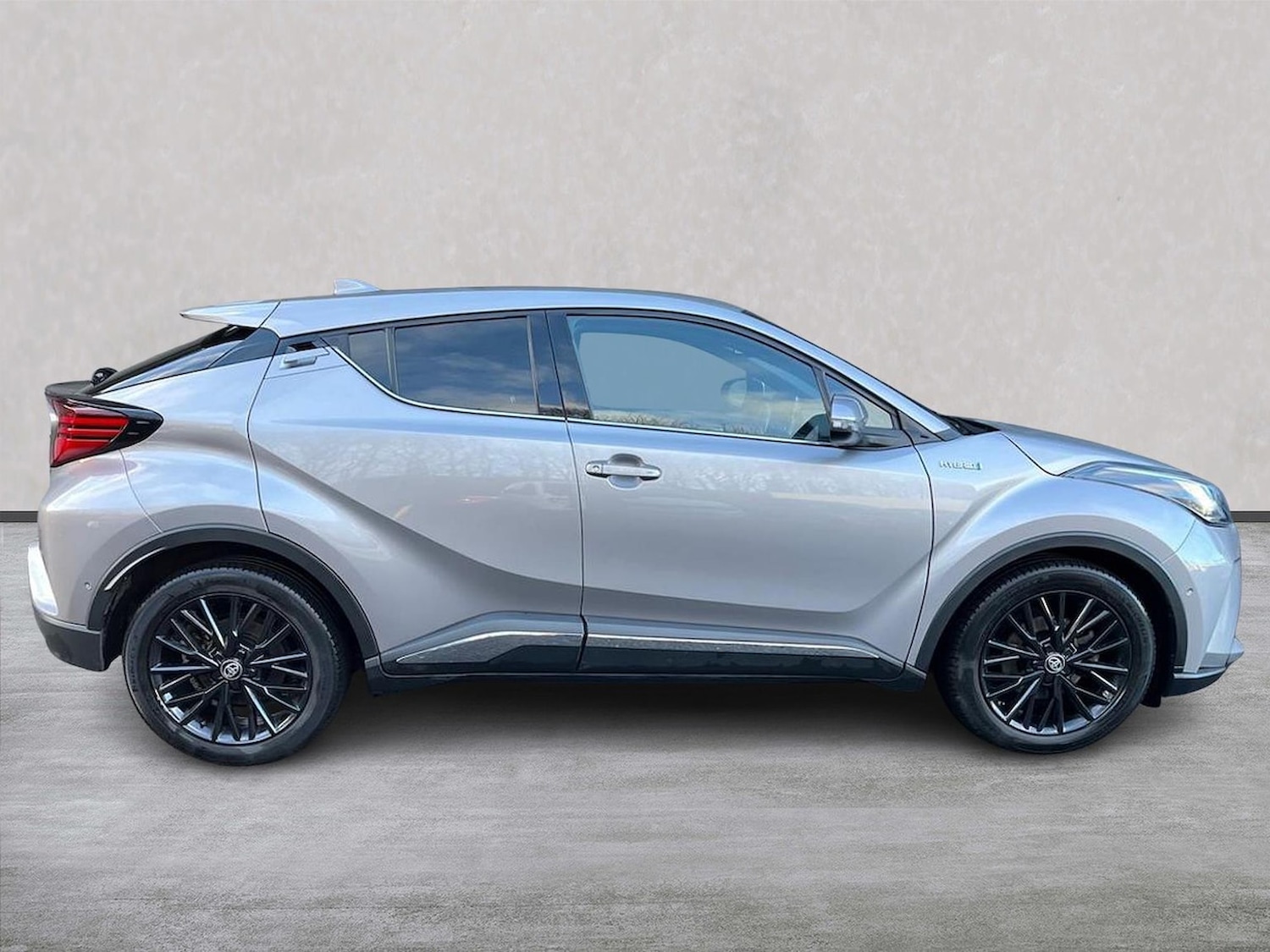 Used Toyota C-HR 2020 for sale - 76682586: Photo 3