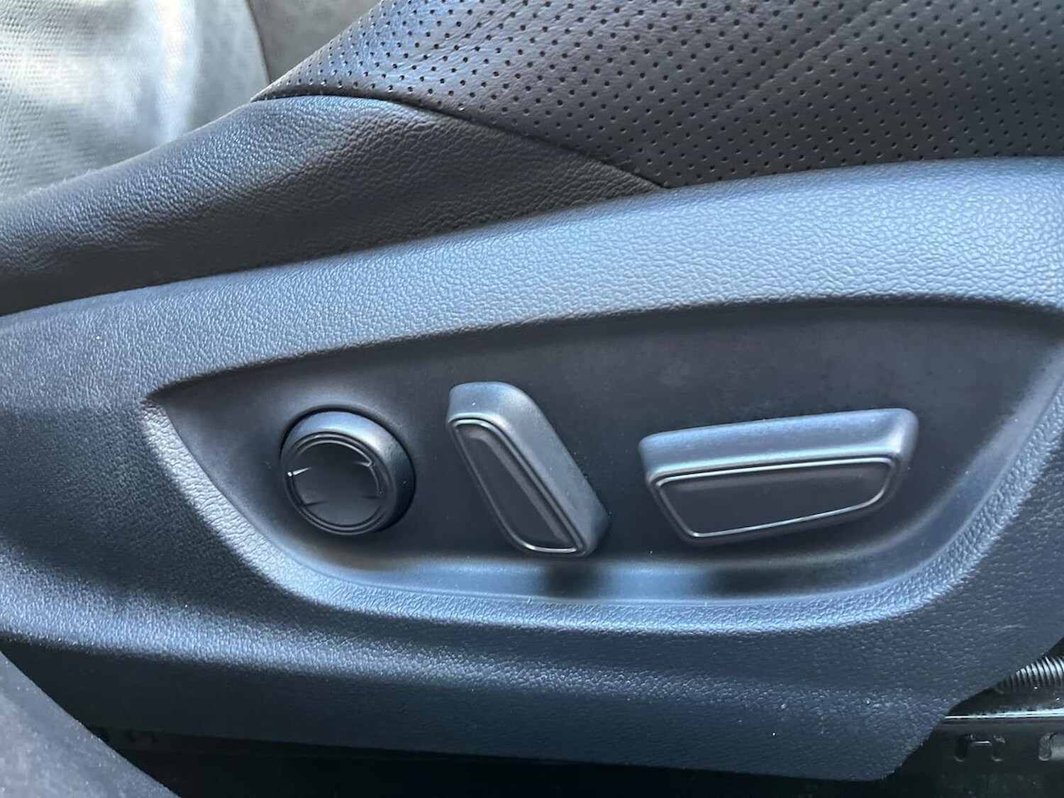 Used Toyota C-HR 2020 for sale - 76682586: Photo 30