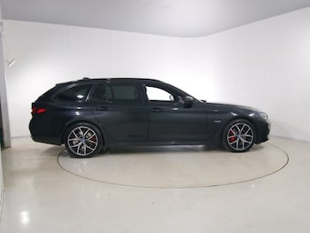 Used BMW 5 Series 2023 for sale - 78323836: Photo