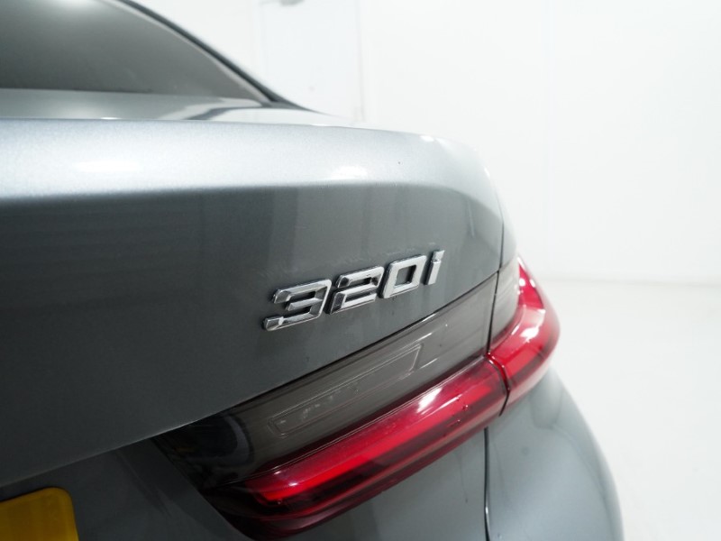 Used BMW 3 Series 2023 for sale - 77106096: Photo 44