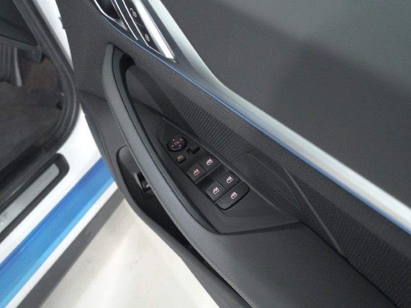 Used BMW i4 2023 for sale - 76983949: Photo 45