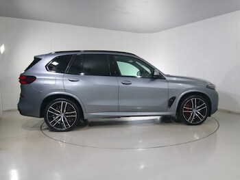 Used BMW X5 2023 for sale - 76982017: Photo