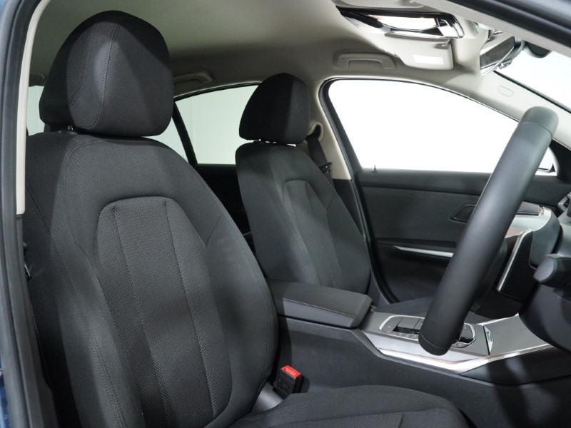 Used BMW 3 Series 2025 for sale - 76982144: Photo 11