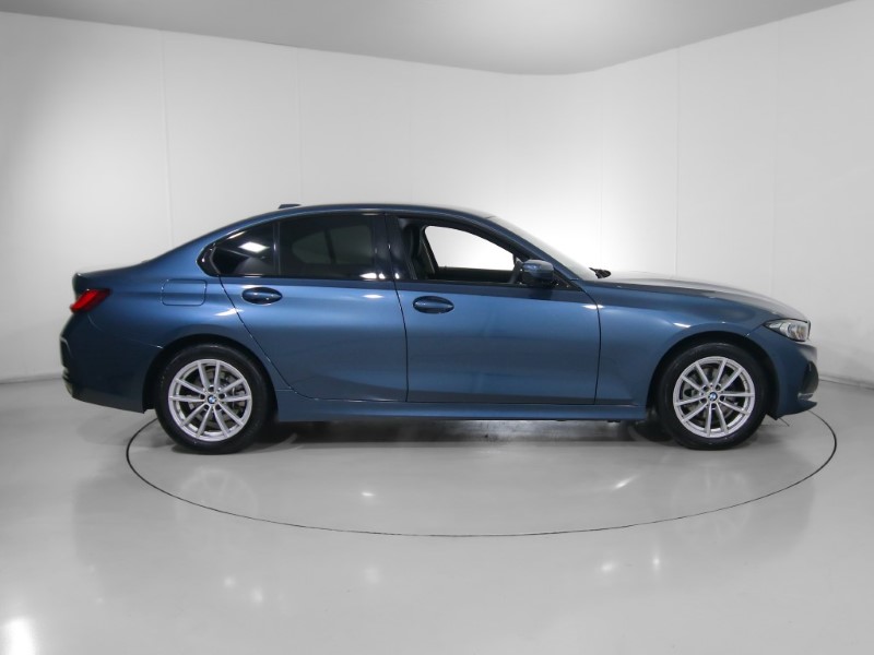 Used BMW 3 Series 2025 for sale - 76982144: Photo 3