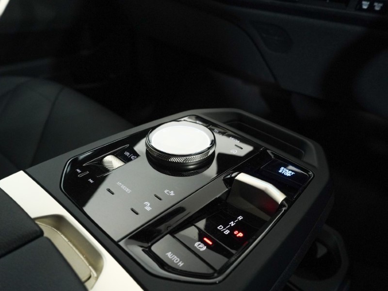 Used BMW iX 2022 for sale - 77036171: Photo 42