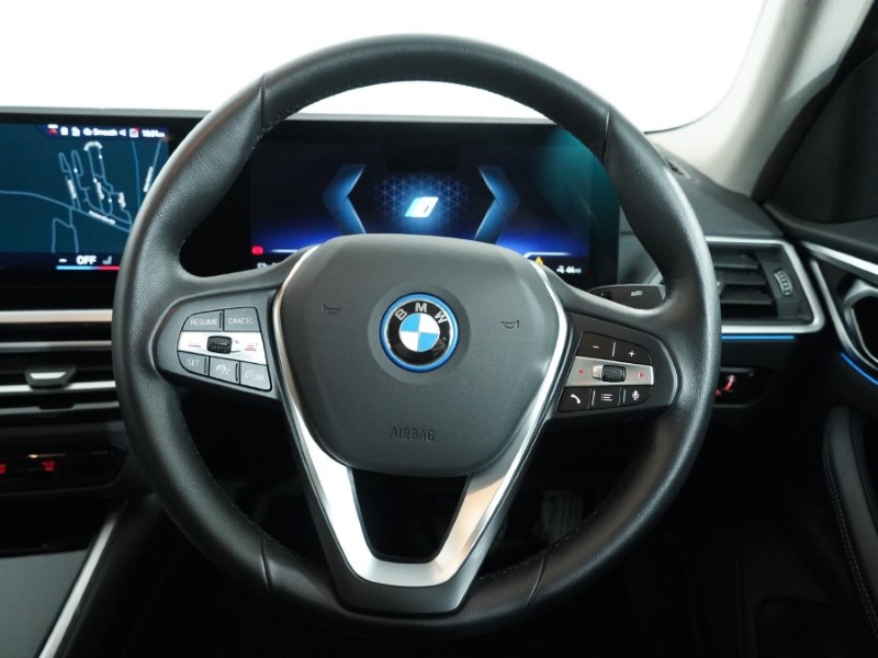 Used BMW i4 2023 for sale - 77248119: Photo 5