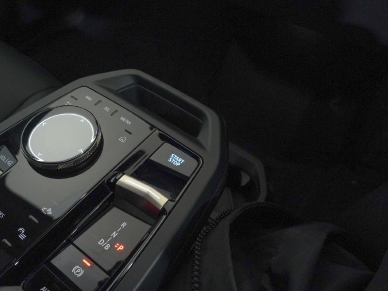 Used BMW iX 2023 for sale - 77619340: Photo 25