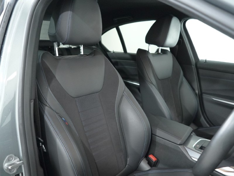 Used BMW 3 Series 2024 for sale - 77300565: Photo 11