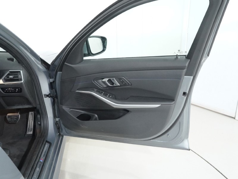 Used BMW 3 Series 2024 for sale - 77300565: Photo 44