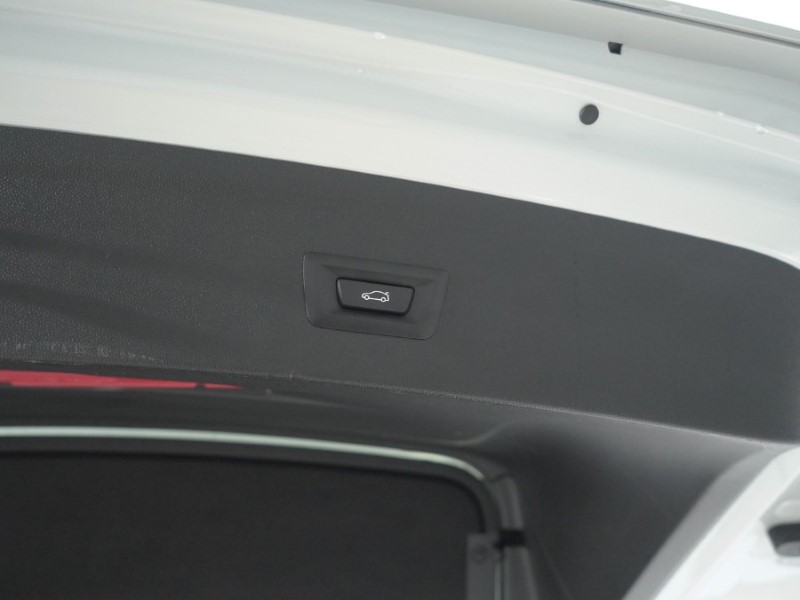 Used BMW iX 2023 for sale - 77036180: Photo 25