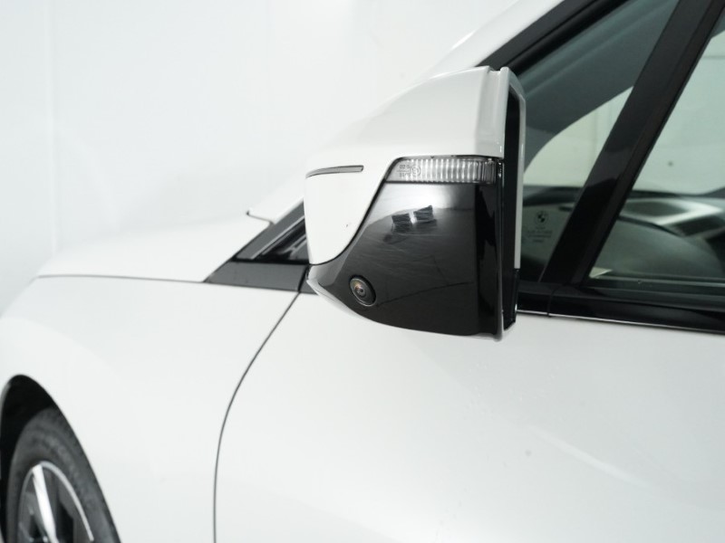 Used BMW iX 2023 for sale - 77036180: Photo 32