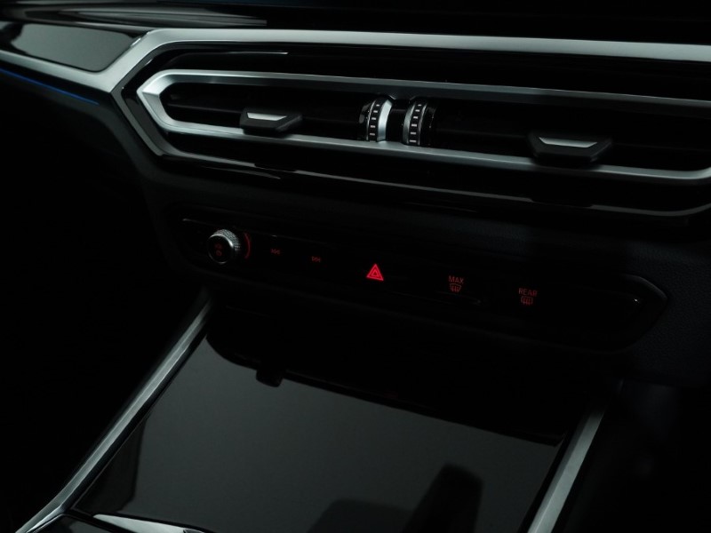 Used BMW i4 2023 for sale - 76982372: Photo 27