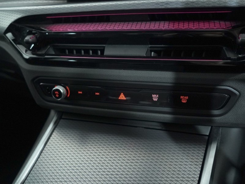 Used BMW 3 Series 2025 for sale - 76981965: Photo 30