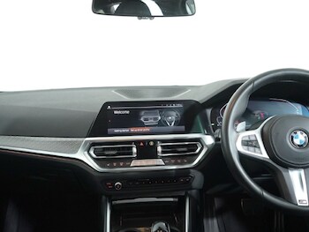 Used BMW 3 Series 2021 for sale - 77323546: Photo