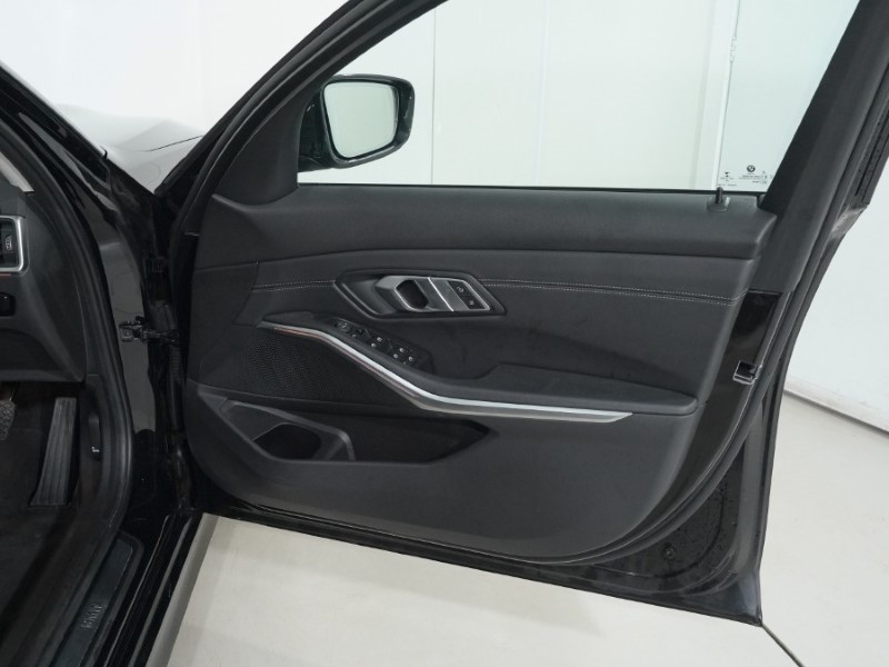 Used BMW 3 Series 2021 for sale - 77367176: Photo 44