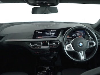 Used BMW 2 Series 2022 for sale - 77009413: Photo