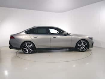 Used BMW 5 Series 2024 for sale - 79798608: Photo