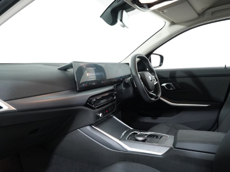 Used BMW 3 Series 2025 for sale - 77001452: Photo 7