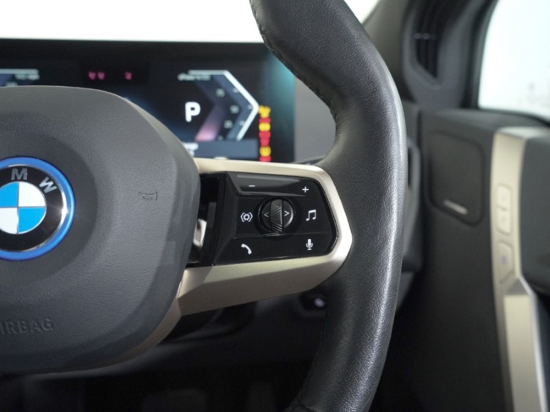 Used BMW iX 2022 for sale - 76981590: Photo 29