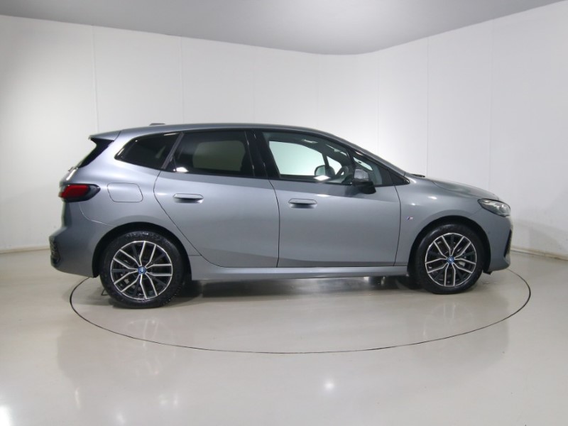 Used BMW 2 Series 2024 for sale - 76982300: Photo 3