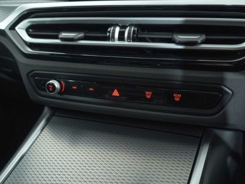 Used BMW 3 Series 2024 for sale - 77326438: Photo 29