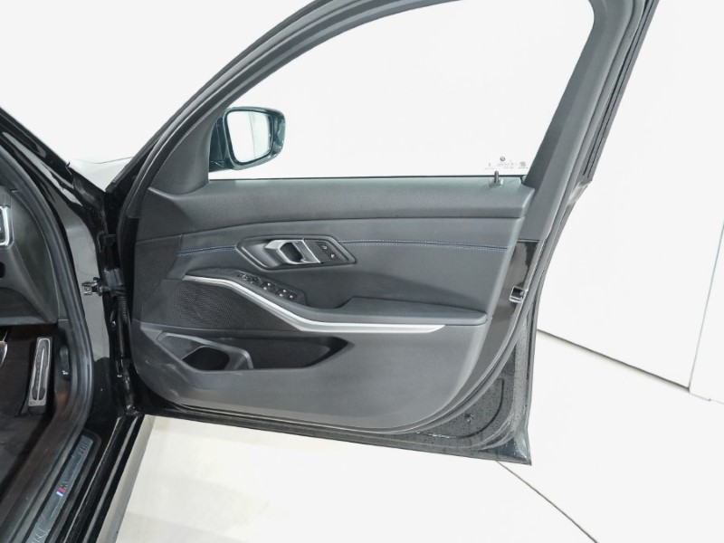 Used BMW 3 Series 2024 for sale - 77326438: Photo 46