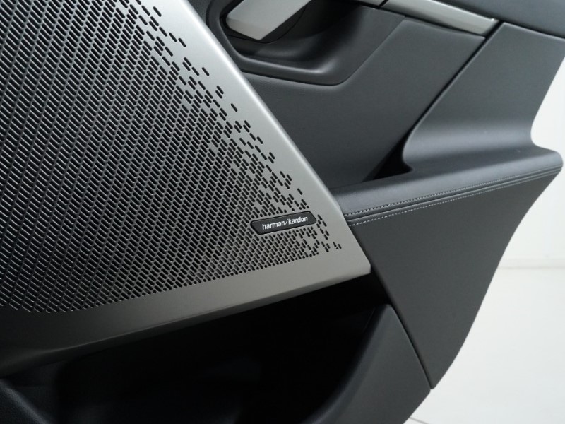 Used BMW 5 Series 2025 for sale - 76982462: Photo 32