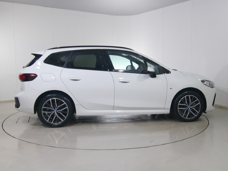 Used BMW 2 Series 2025 for sale - 77248099: Photo 3