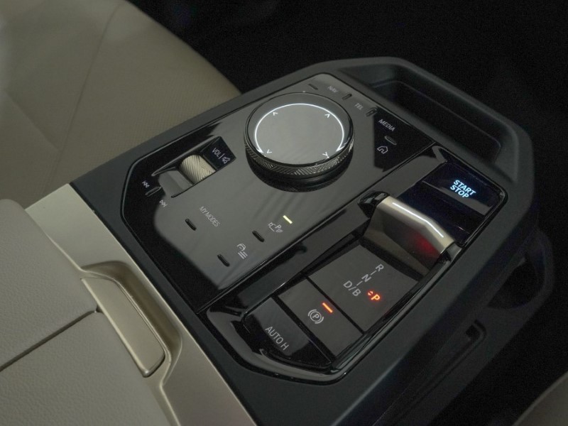 Used BMW iX 2023 for sale - 77403547: Photo 34