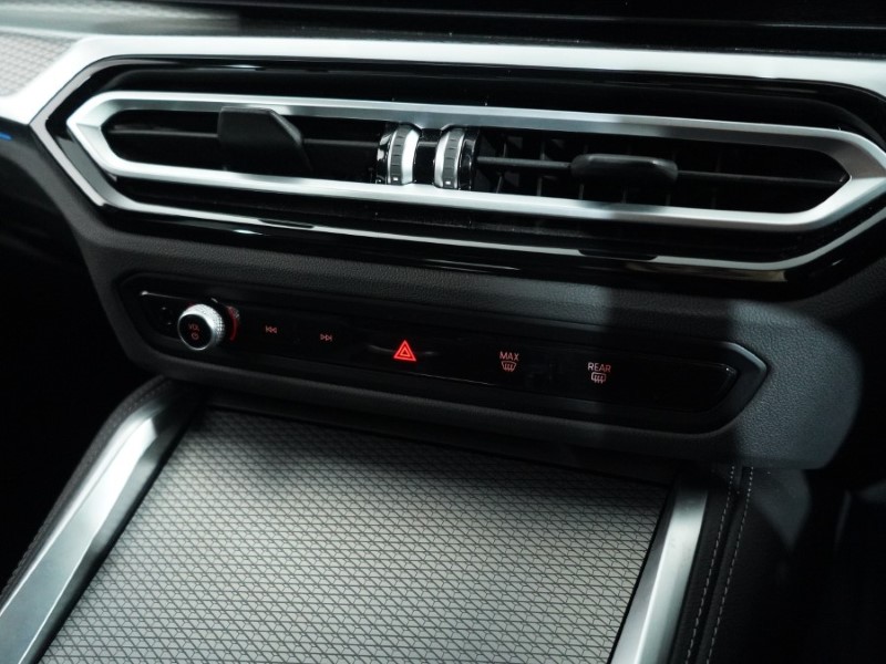 Used BMW i4 2022 for sale - 77581520: Photo 30