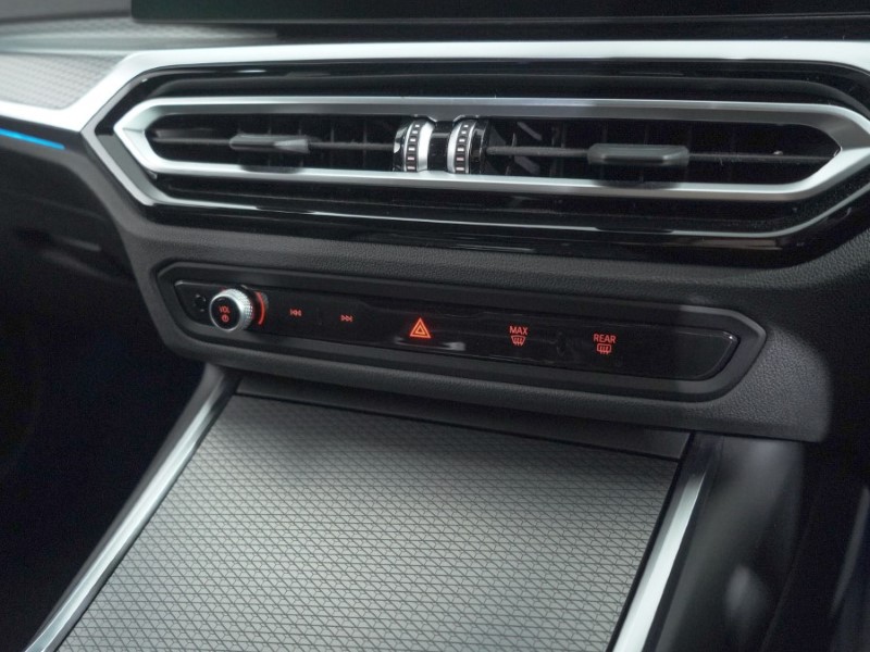 Used BMW 3 Series 2023 for sale - 77930973: Photo 37