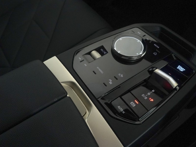 Used BMW iX 2022 for sale - 77274370: Photo 42